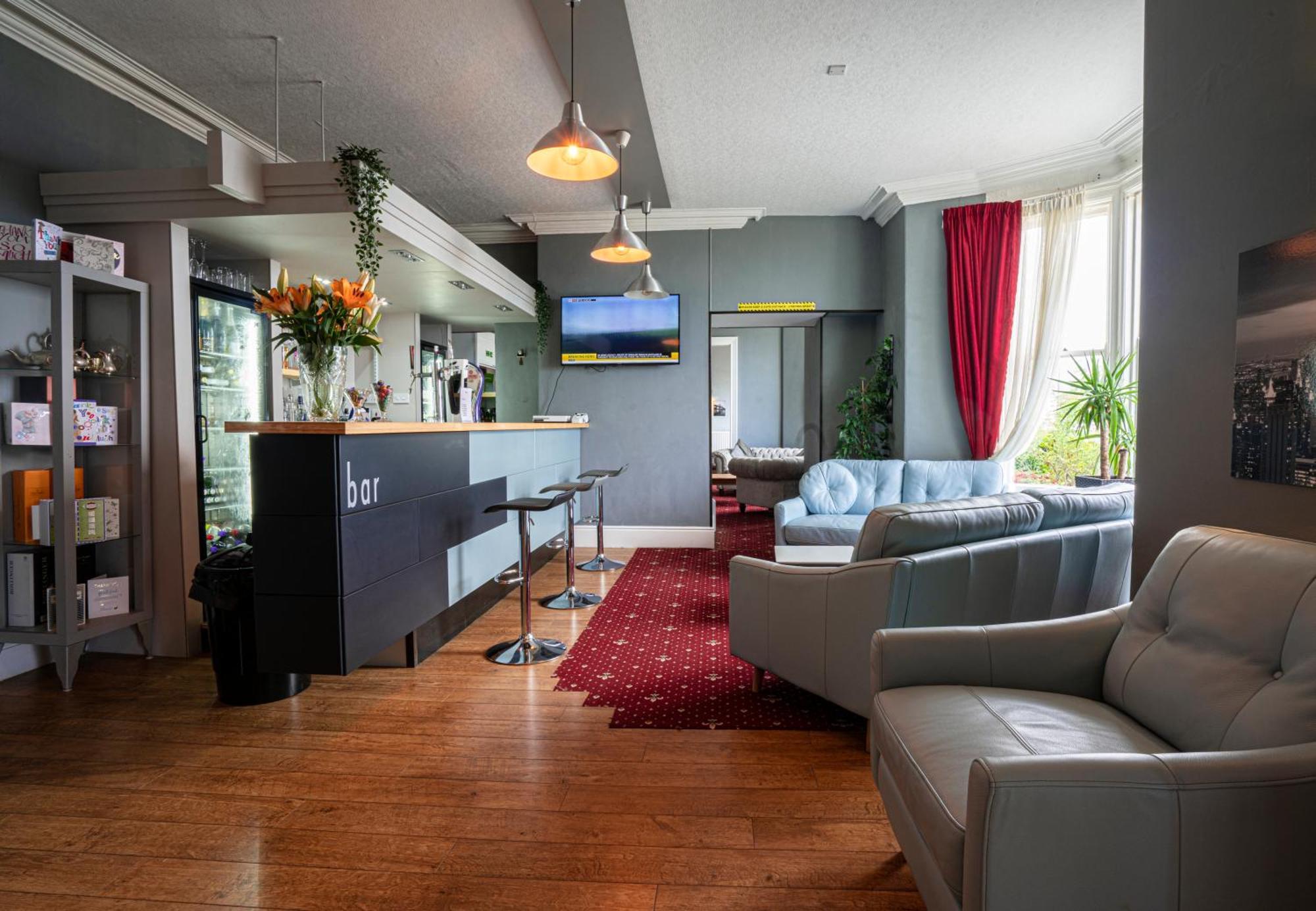 חלנדודנו The Central Hotel מראה חיצוני תמונה